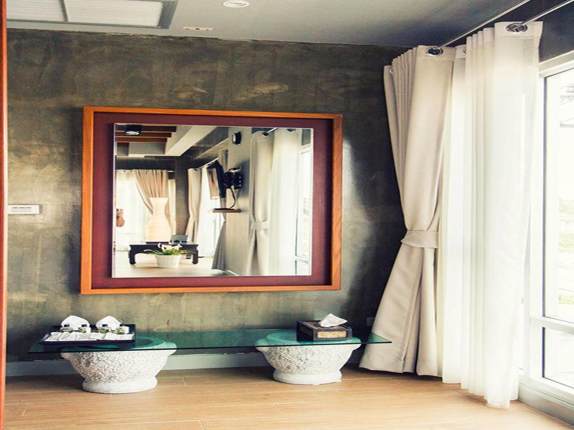 אנג סילה Kroque Boutique & Bistro מראה חיצוני תמונה